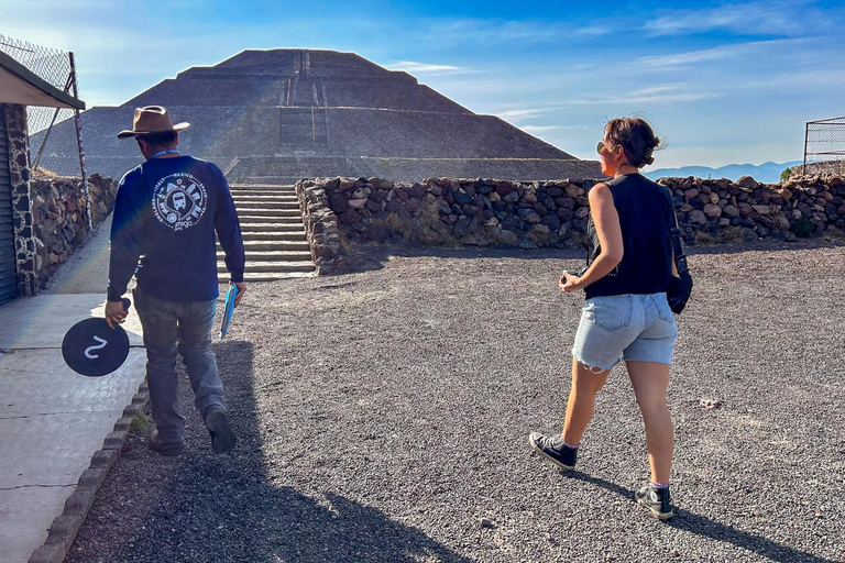 تيوتيهواكان، غوادالوبي، زوتشيميلكو كويواكان وفريدا كاهلوجولة في ضريح تيوتيهواكان وزوتشيميلكو وغ