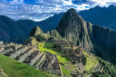 Machu Picchu: Official Entrance Exclusive admission for domestic students