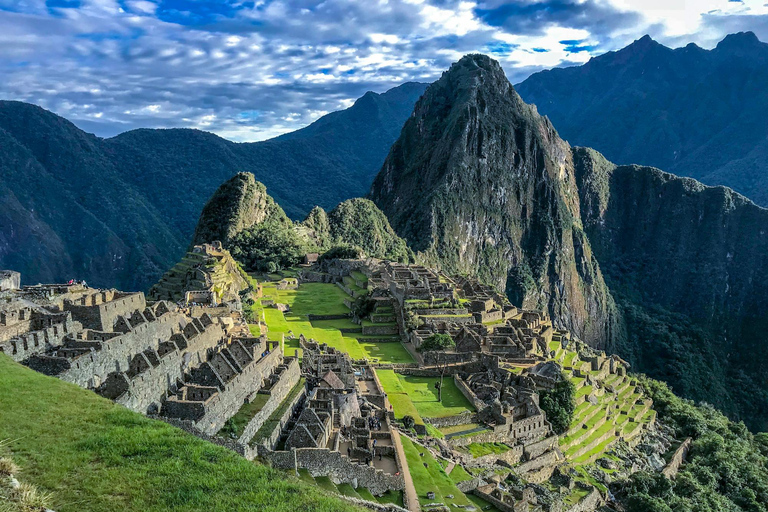 Machu Picchu: Official Entrance Exclusive admission for domestic students