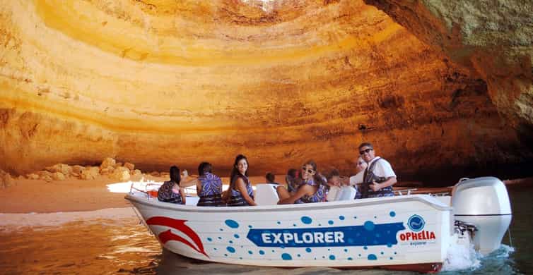 Portimão: Benagil Grottoes Boat Cruise