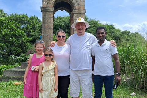 From Colombo to Galle: Luxury Day Tour by Car or Van