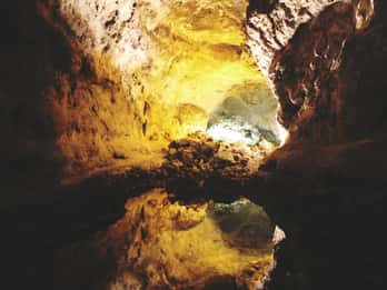 North Lanzarote: Cave, Jameos del Agua, and Viewpoint