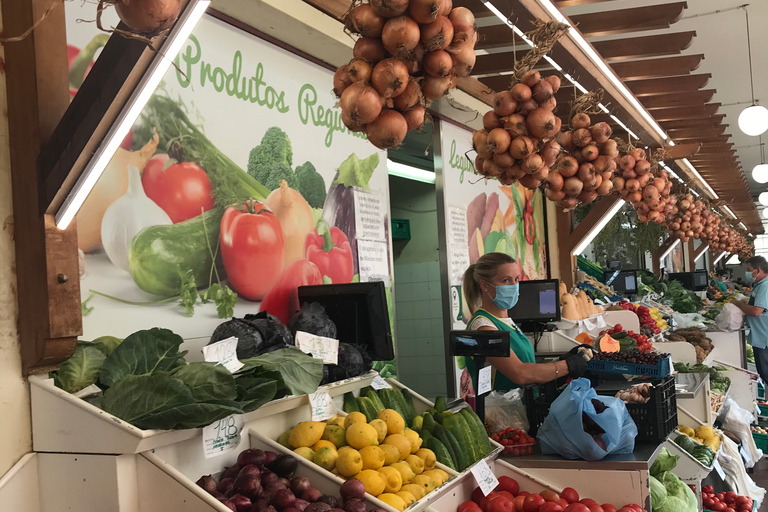 Madeira: Passeio gastronômico guiado a pé com degustações e vinho