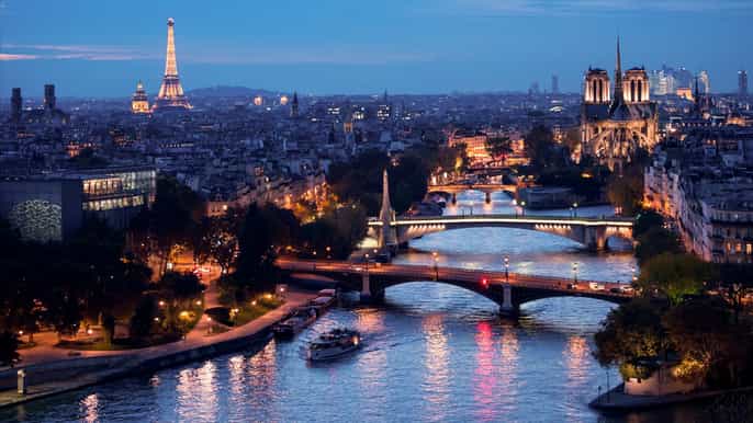 Paris: Night Aperitif Cruise on the Seine