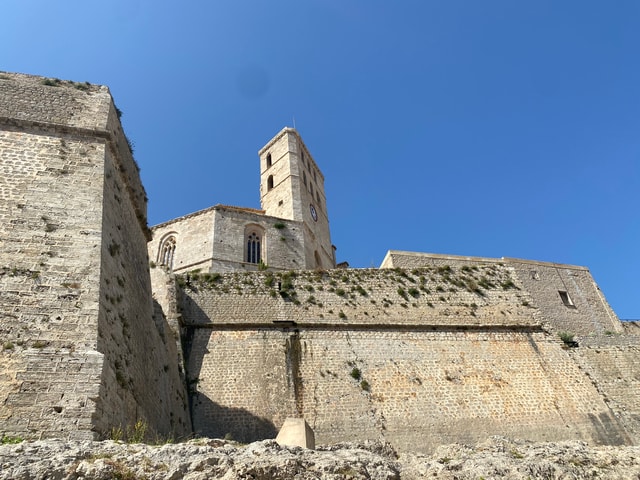 Ibiza: Guided Tour of Dalt Vila with Handcraft Workshop