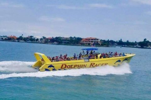 St. Pete Beach: Dolphin Racer Cruise by Speedboat