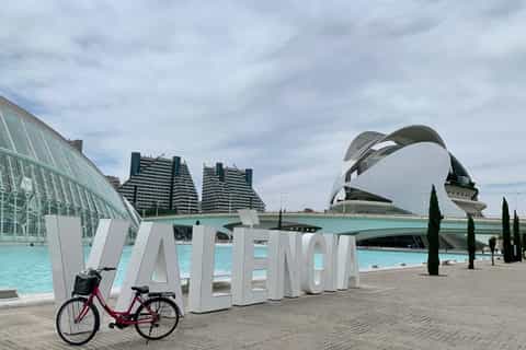 Valencia: City Highlights Guided Bike Tour