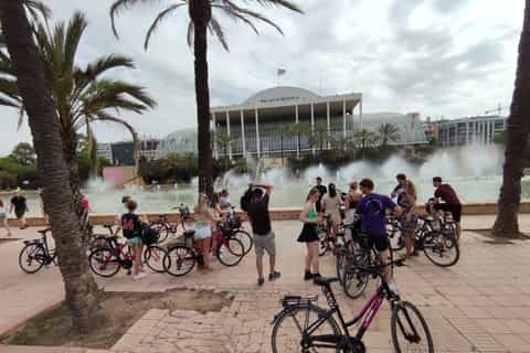 Valencia: City Highlights Guided Bike Tour