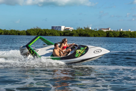 Cancún: Aventura en lancha rápida en la Laguna Nichupte ExpressCancún: Excursión en lancha rápida autoconducida por la Laguna Nichupté