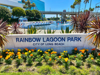 Long Beach, Schwanenbootverleih in Rainbow Lagoon - Housity