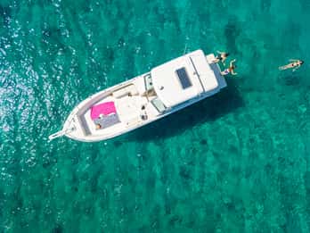 Da Kissamos: Crociera in barca privata alla storica Isola dei Pirati