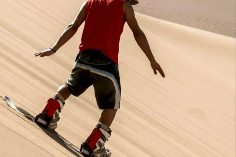 Doha - en billig ökenresa Budgetvänlig ökensafari, kamelridning och sandboarding