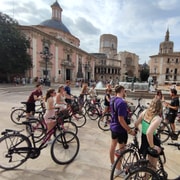 Valencia: Tour Guidato Di 3 Ore In Bicicletta | GetYourGuide