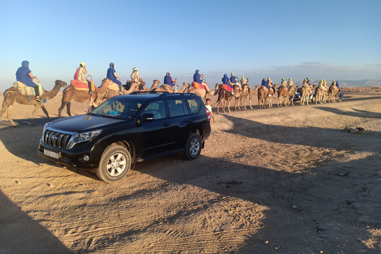 Van Marrakech: kameelrit bij zonsondergang in de Agafay-woestijn