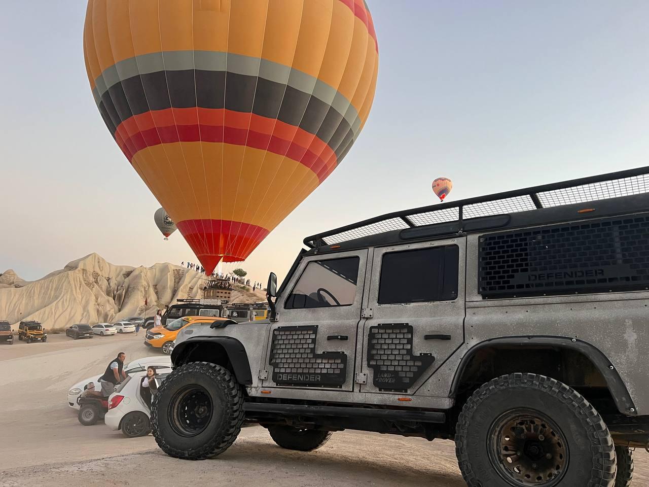 Kappadokien: 2-stündige Jeep-Safari bei Sonnenaufgang und -untergang mit Geländewagen