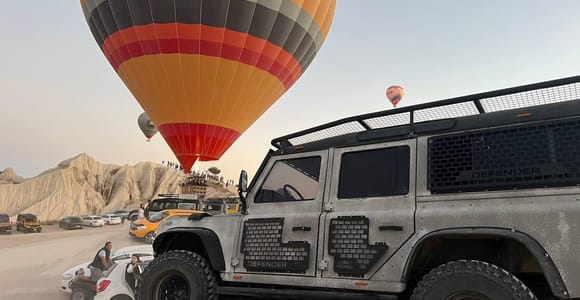 Cappadocia: 2-Hour 4x4 Jeep Safari at Sunrise or Sunset