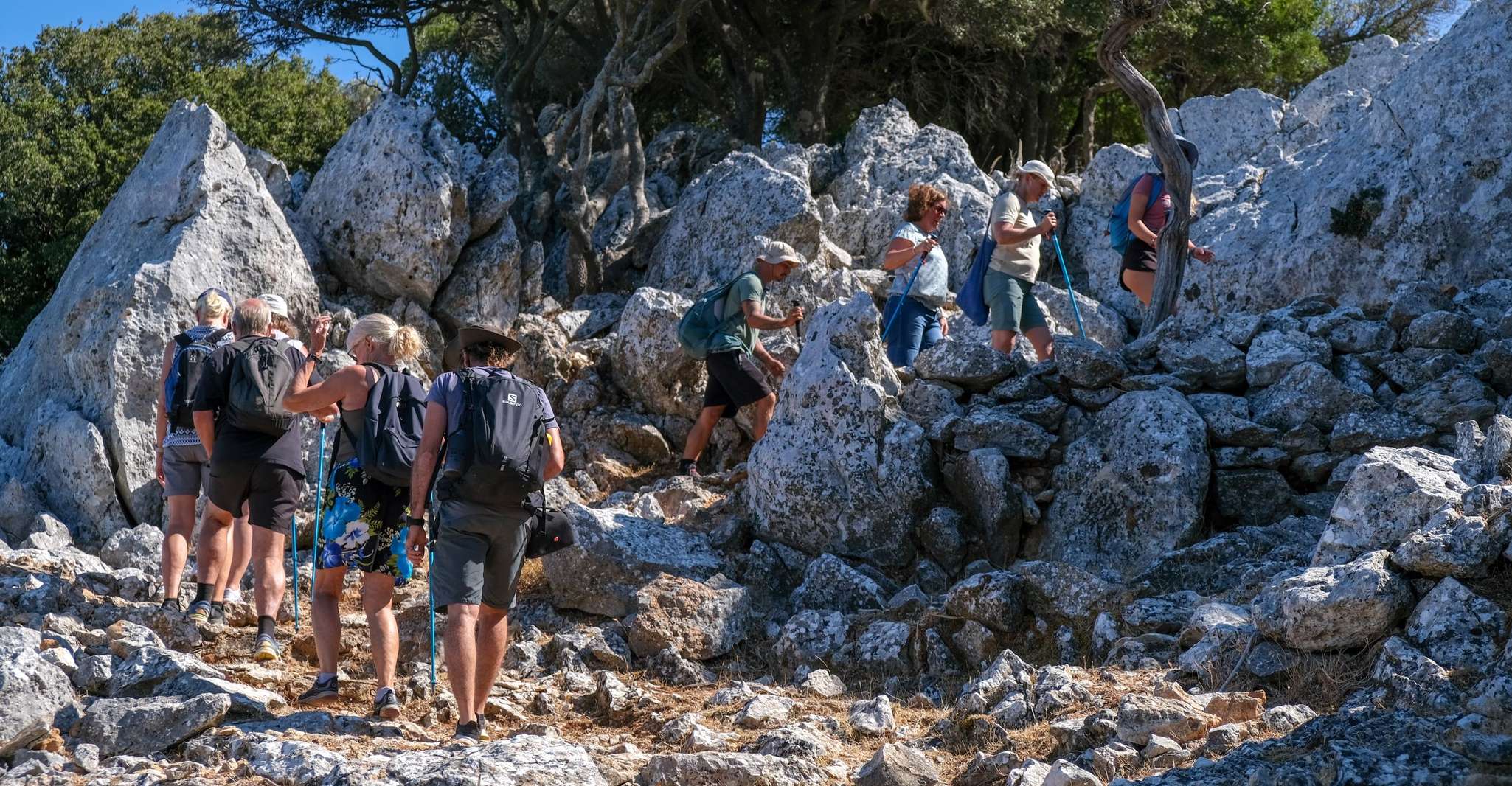 Rhodes, Hike Mountain Profitis Ilias du village de Salakos - Hizvo