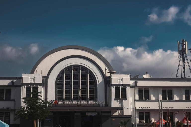 Jakarta: Old Town Tour with Guide and Entry to Museum