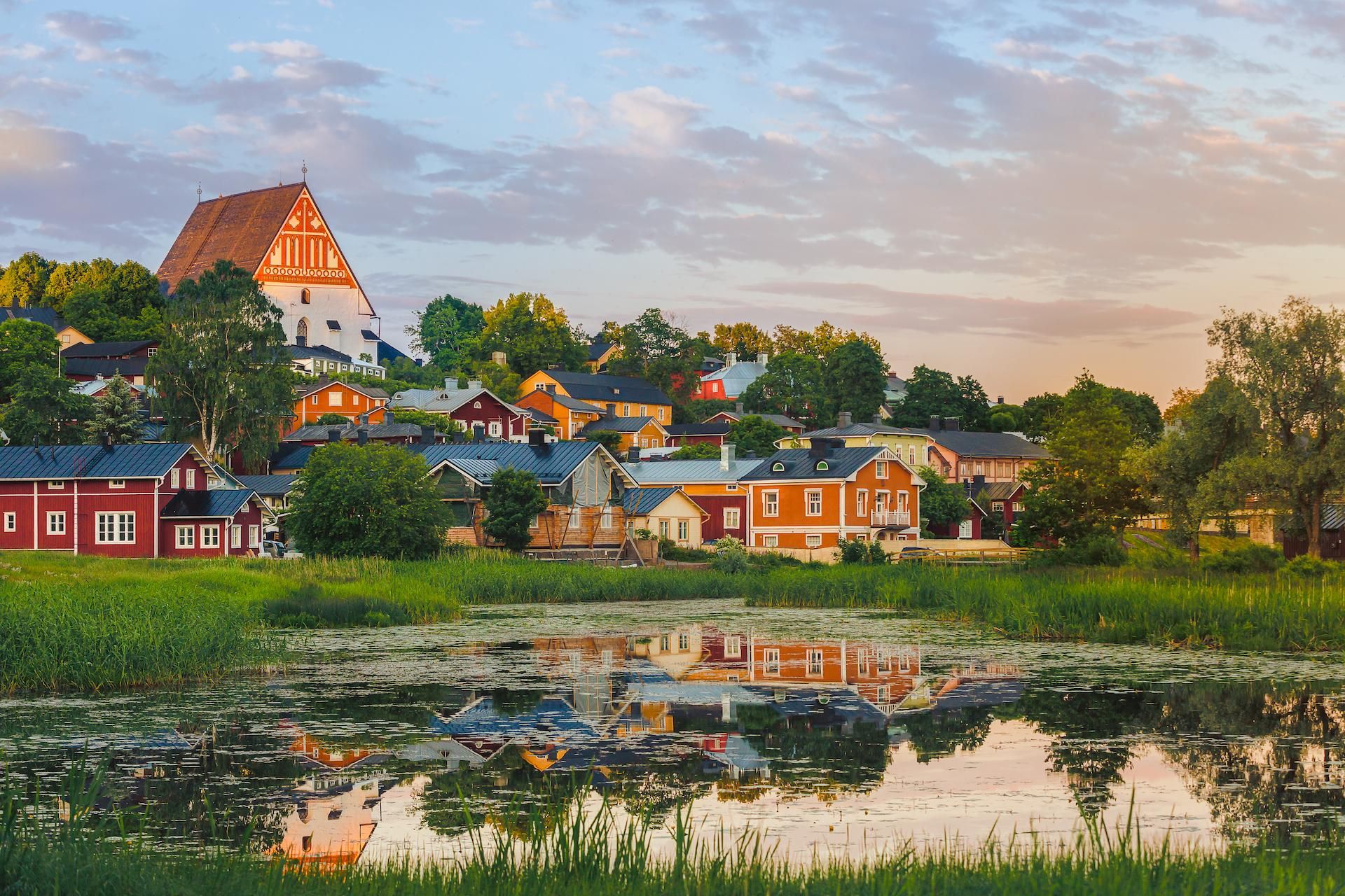 Ab Helsinki: Geführte Tour durch die mittelalterliche Stadt Porvoo am Flussufer