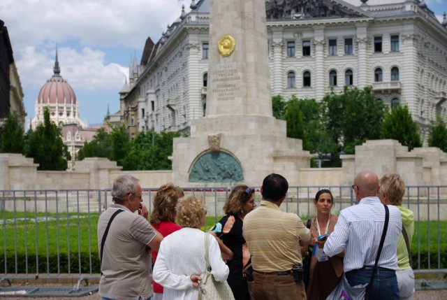 Visit Budapest: City Center Walking Tour in Florence