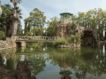 Salou tours : Park Samá with 1 vermouth tasting&hotel Pickup