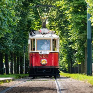 Prague: Hop-on Hop-Off Historical Tram Ticket for Line 42