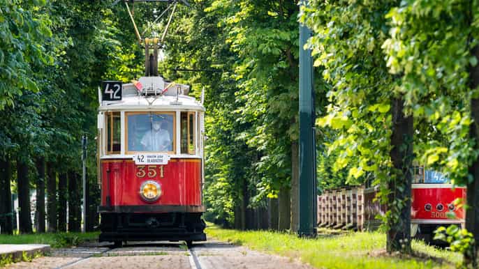 Prague: Hop-on Hop-Off Historical Tram Ticket for Line 42
