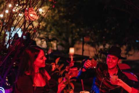 Bogotá: tour serale di Chapinero con cocktailBogotá: tour serale a Chapinero con cocktail