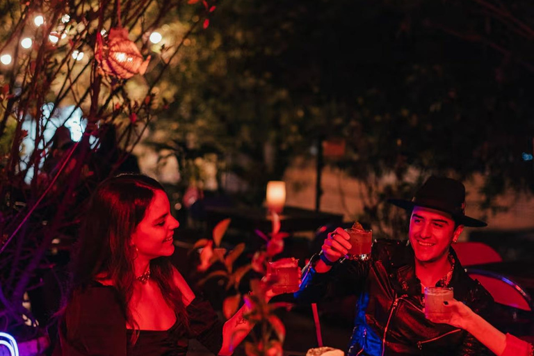 Bogotá: tour serale di Chapinero con cocktailBogotá: tour serale a Chapinero con cocktail