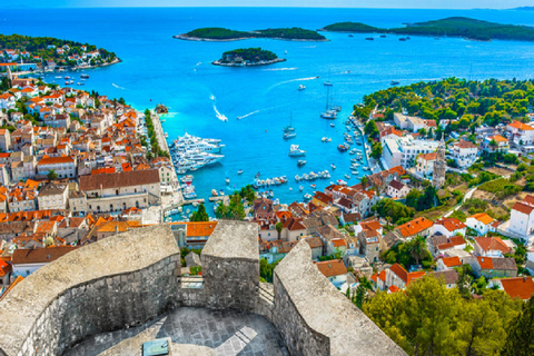 From Split: Blue Cave & 5 Islands Amazing Speedboat Tour