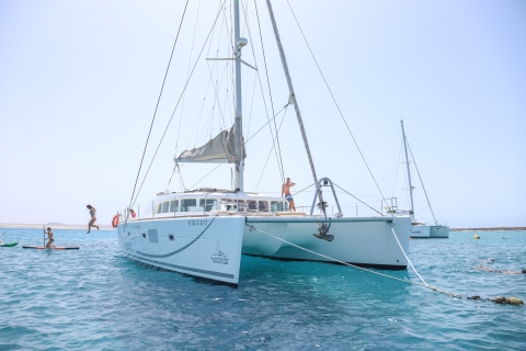 Fuerteventura: privé luxe catamaran naar het eiland Lobo4 uur Luxe