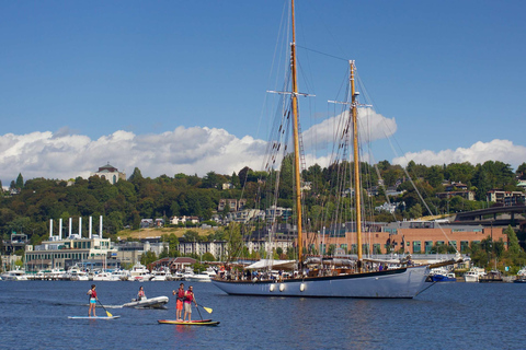 Seattle: Locks Cruise with Local Guide Departs From AGC Marina/Lake Union with Return Bus