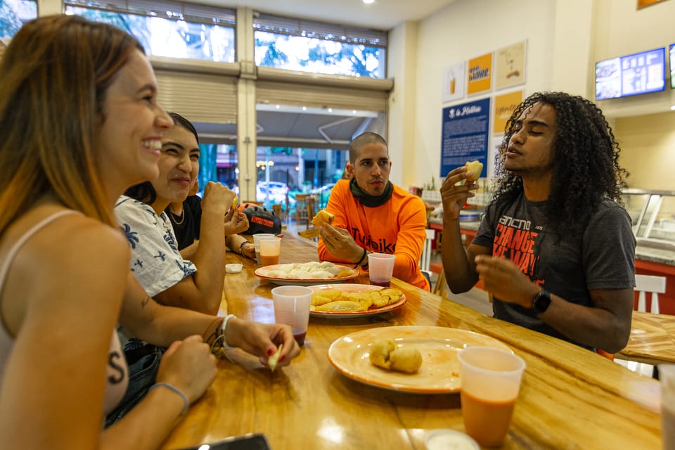 Medellín bicicleta eléctrica y tour gastronómico GetYourGuide