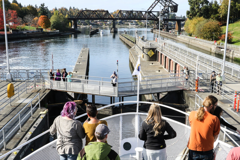 Seattle: Locks Cruise with Local Guide Departs From AGC Marina/Lake Union with Return Bus