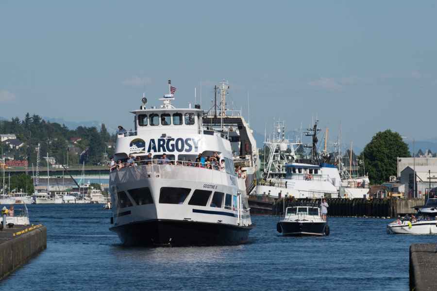 Seattle: Einfache Fahrt mit dem Boot durch die Schleuse