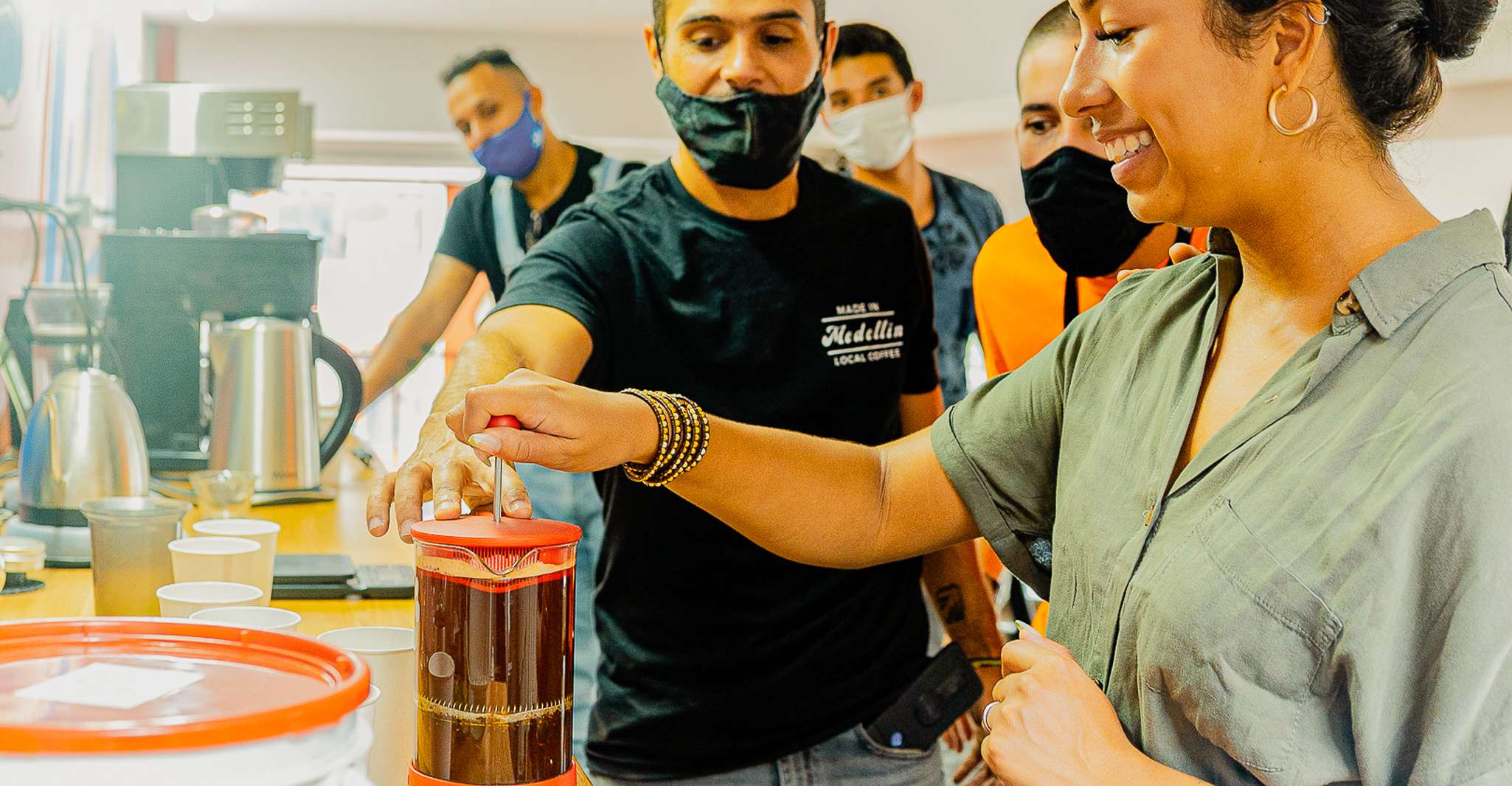 Medellín, Stadtrundfahrt mit dem Elektrorad mit Obst & Kaffee - Hizvo