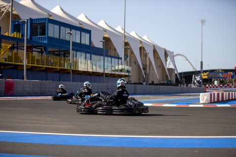 Abu Dhabi: sessione di go-kart nel circuito Yas MarinaAbu Dhabi: Circuito Yas Marina Kartzone