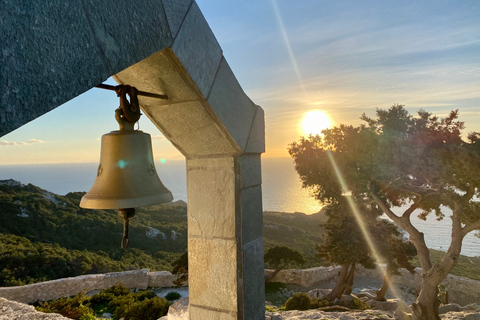 Monolithos: randonnée en petit groupe et coucher de soleil au château de MonolithosAvec transfert