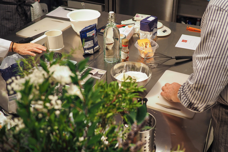 Koken met een Italiaanse chef-kok in MilaanKook met een Italiaanse chef-kok in Milaan