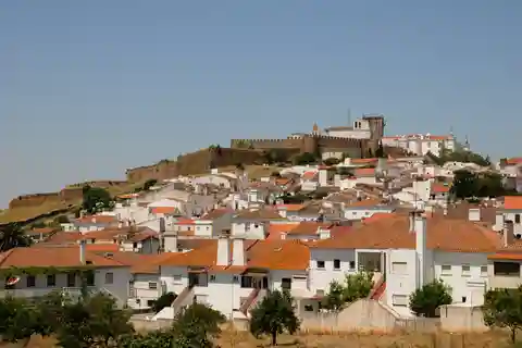 From Lisbon: Private Customized Small-Group Tour to Evora