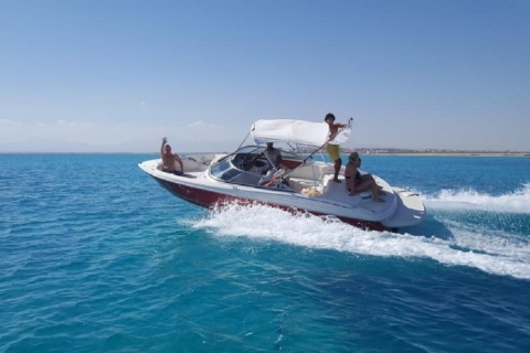 Hurghada : Excursion privée en bateau au coucher du soleil avec tuba et transfert