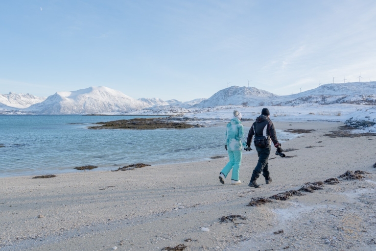 Desde Tromsø: viaje por el Ártico en 4x4 para grupos pequeñosDesde Tromsø: Kvaløya 4x4 Arctic Roadtri