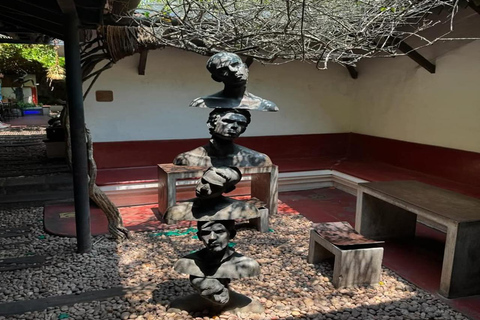 Kochi: Tuk-Tuk-Ausflug mit versteckten SchätzenKochi: Ausflug mit dem Tuk-Tuk zu versteckten Schätzen