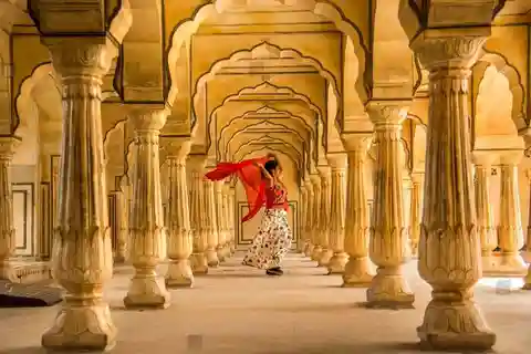 Jaipur: 2-Day City Sightseeing Tour with Cab & Guide