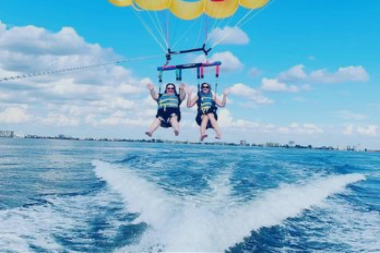 Doha: Parasailing Experience with Views of The Pearl