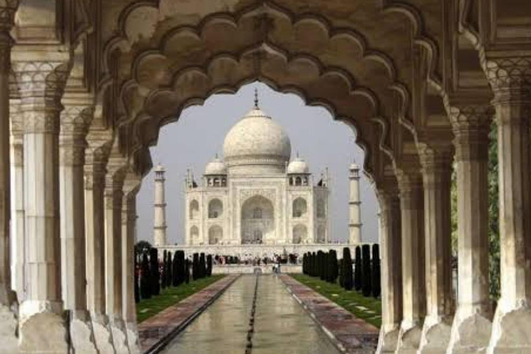 Delhi: Agra Tajmahal tour met privéauto