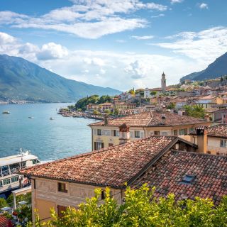 Full-Day Lake Garda Tour: Bus & Public Boat with Guide