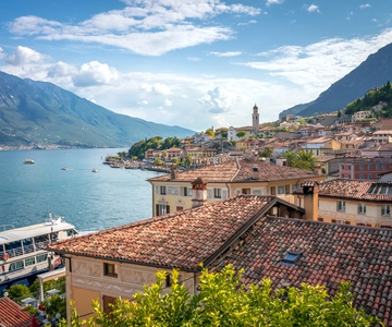 Full-Day Lake Garda Tour: Bus & Public Boat with Guide