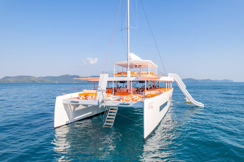Pattaya: Koh Rin & Bamboo Beach Sunset Premium Tour