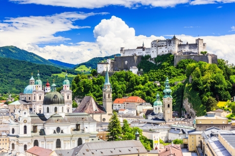 Salzburgo: tour sin colas por la fortaleza de HohensalzburgTour sin colas por la fortaleza de Hohensalzburg y el casco antiguo